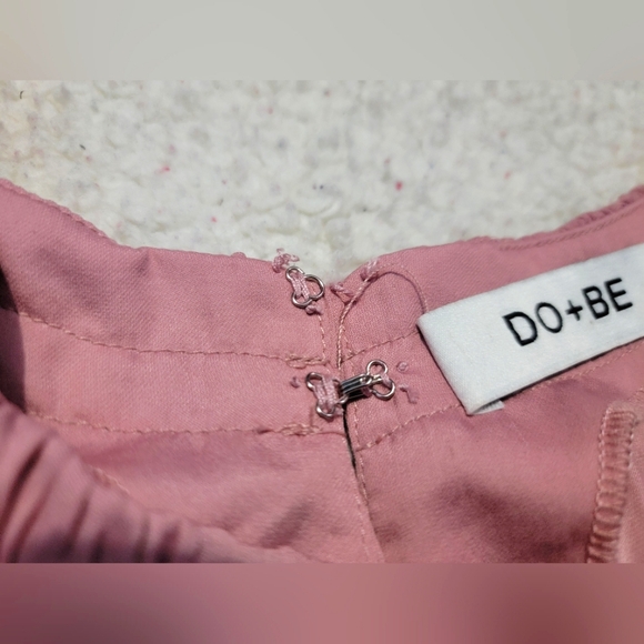 DO+BE high neck silky pink dress. NWOT Elastic waist, tie down the sides - Picture 11 of 11